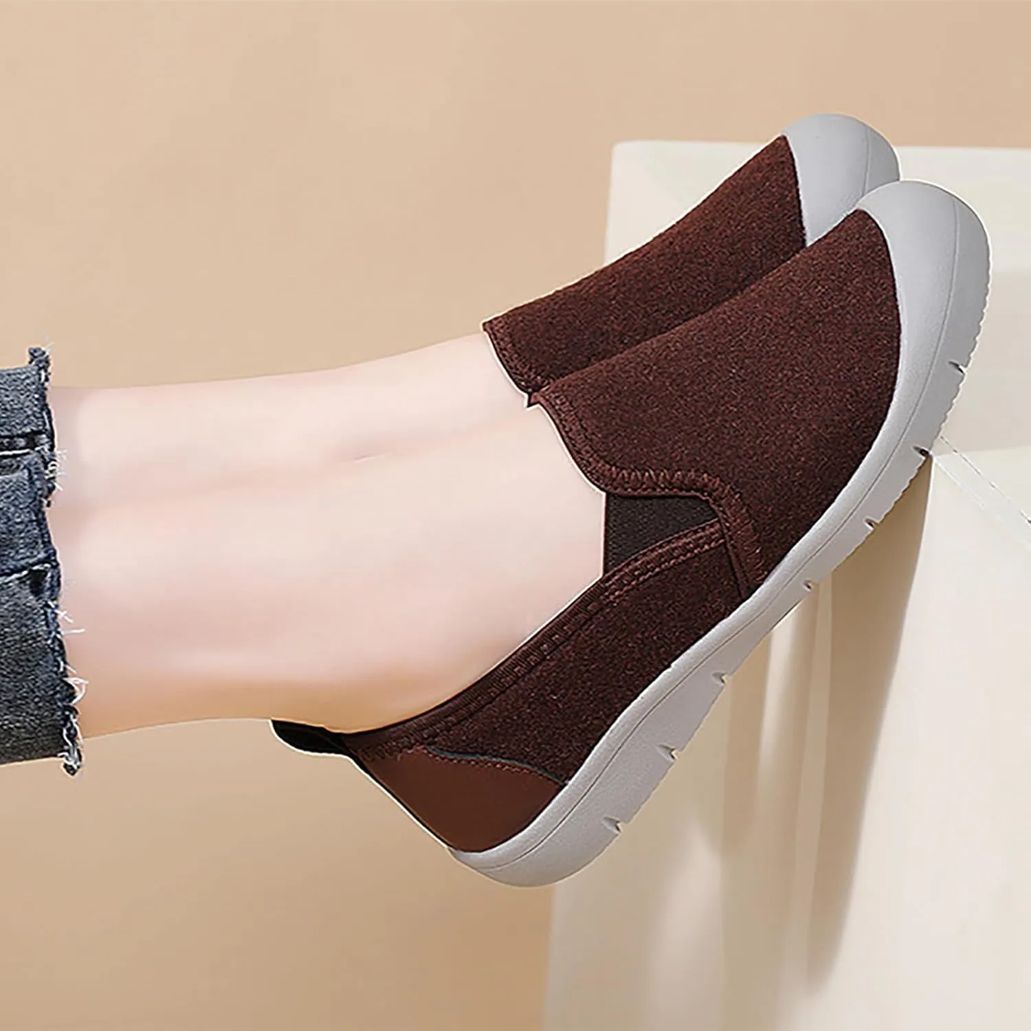 Women's Comfortable Orthopedic Loafers Casual Slip-On Comfortable Soft Sole Work Walking Shoes Breathable Anti-Slip Mom Shoes