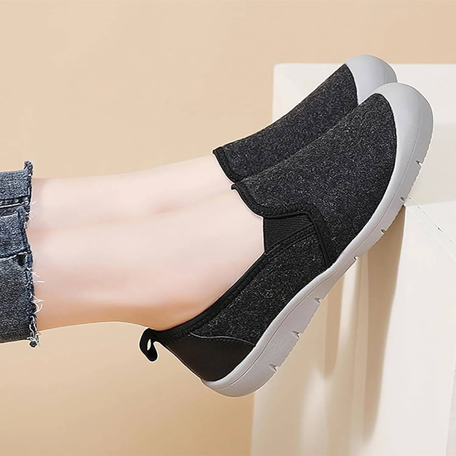 Women's Comfortable Orthopedic Loafers Casual Slip-On Comfortable Soft Sole Work Walking Shoes Breathable Anti-Slip Mom Shoes
